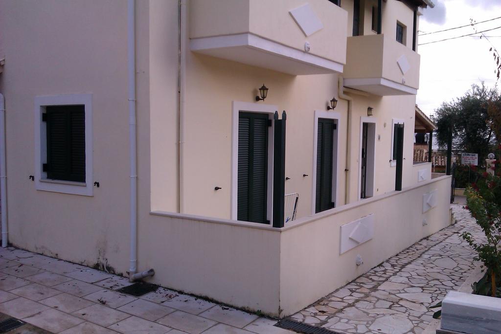 Votsalo Pool Apts Kalami  Exterior photo